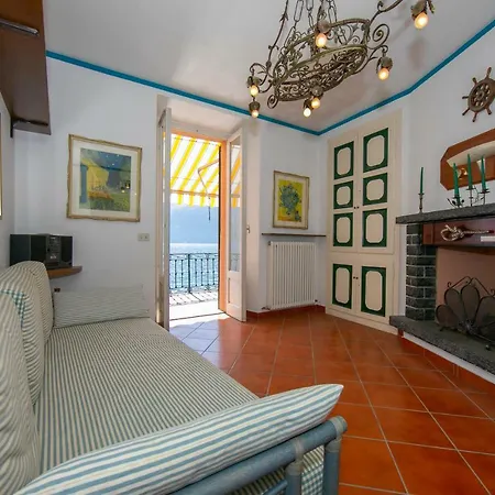 Lägenhet La Casa Sul Molo *